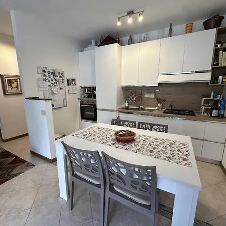 Appartamento 2 Da Letto In Simonetta Pavia